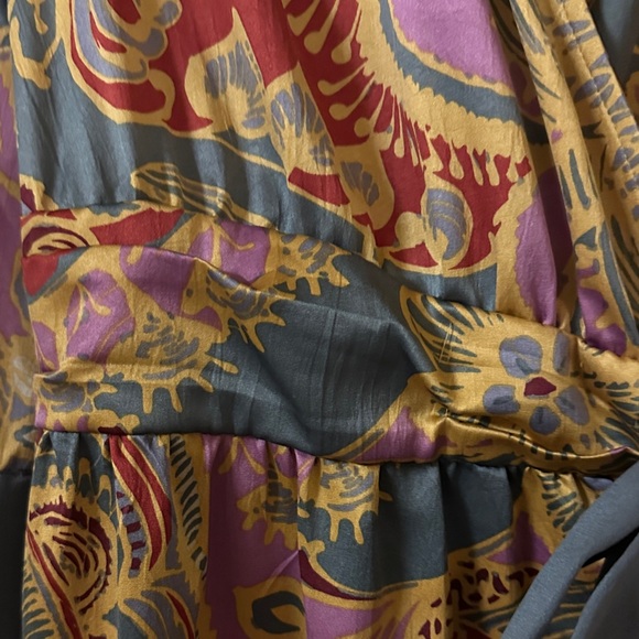 Colorful Paisley Wrap Robe - Picture 4 of 7